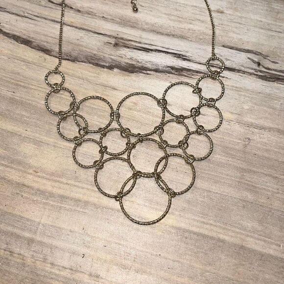 Natasha Interlocking Sparkling Etched Gold Tone Necklace Signed Natasha - Picture 1 of 6
